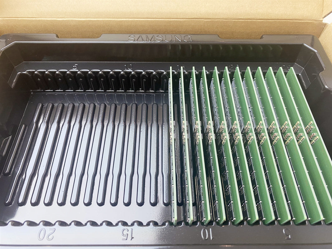 Samsung Memory M393A4K40EB3-CWE RDIMM RECC 3200 32G DDR4